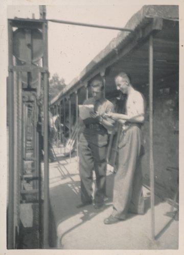 N113 - Lt. Maidlow & Jack - Rfn. Donald King collection